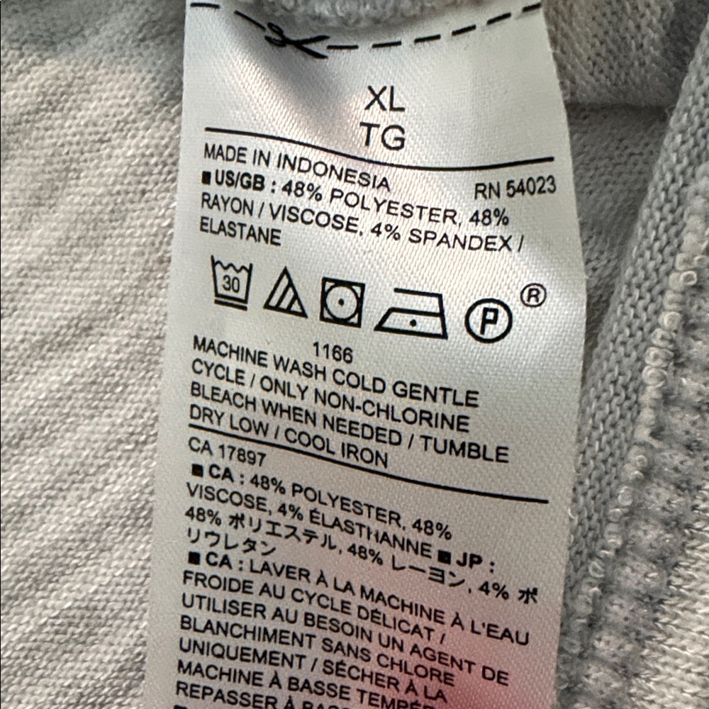 Banana Republic Factory top - Picture 4 of 6